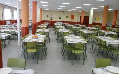 Ganar Alcorcón considera insuficientes las medidas adoptadas por el gobierno popular respecto a la apertura de comedores escolares en periodo vacacional.