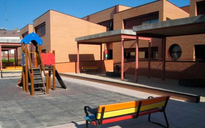 La propuesta redirige la boicoteada ayuda “Los Primeros del Cole” a las necesidades de los niños y niñas