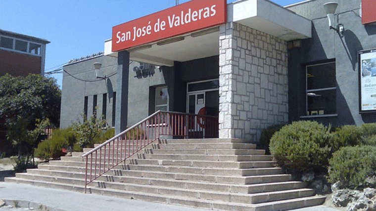 El Ayuntamiento debe intermediar para que los vecinos puedan acceder a las calles situadas a ambos lados de la Estación de San José de Valderas