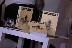 El libro de Félix López Rey que recoge la historia del barrio de Orcasitas se presentó en Alcorcón junto con Jesús Santos y Javier Leralta