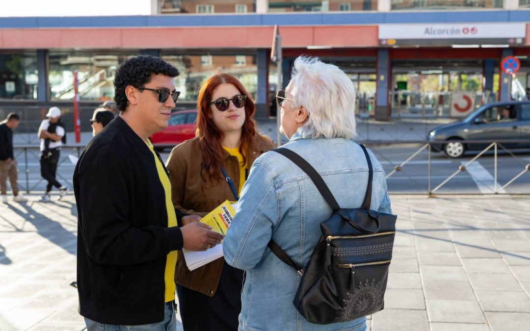 Ganar Alcorcón inicia una campaña en la calle para impulsar la prórroga de los alquileres entre los vecinos y vecinas de Alcorcón